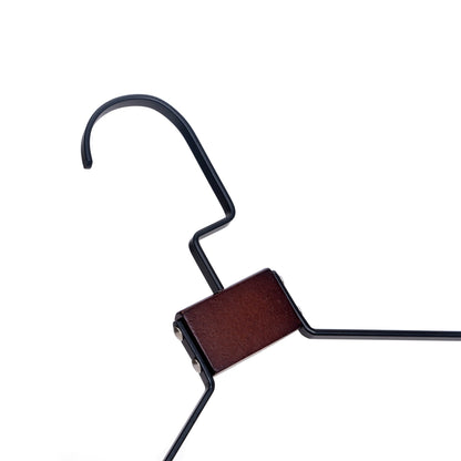 Umeraș de lux din metal negru vintage cu cârlig rotativ, umeri lați și design modern - ideal pentru costume, sacouri, cămăși, bluze, jachete, paltoane și tricouri - HUMERO