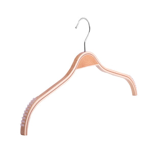 Umeraș din lemn natur cu margini din cauciuc anti - alunecare - ideal pentru cămăși, bluze, tricouri și rochii - HUMERO