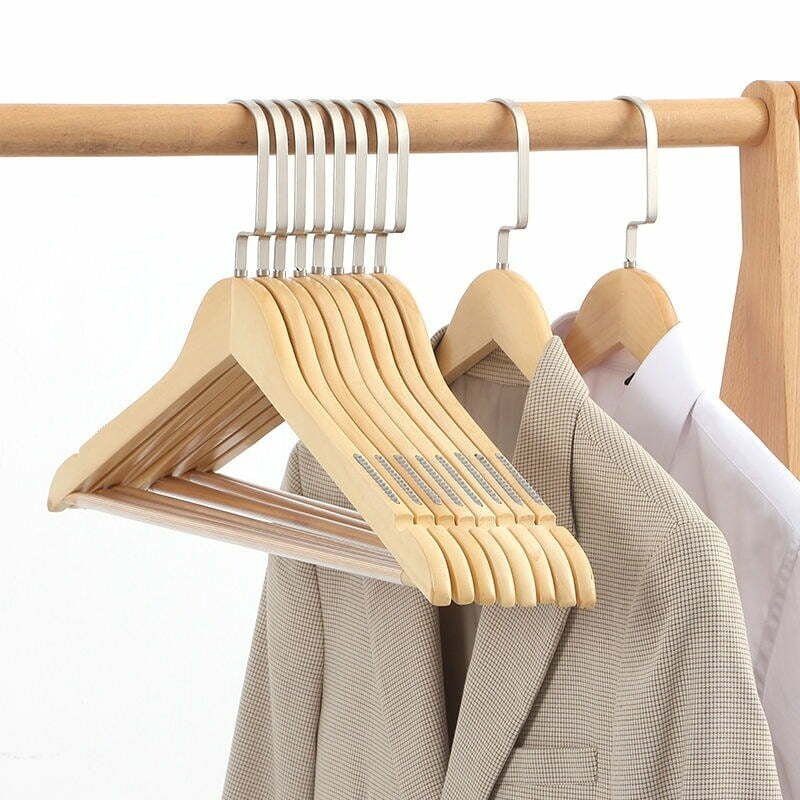 Umeraș din lemn natur cu striații antialunecare si bară pentru pantaloni - ideal pentru pantaloni, rochii, fuste, cămăși, bluze, jachete și tricouri - HUMERO