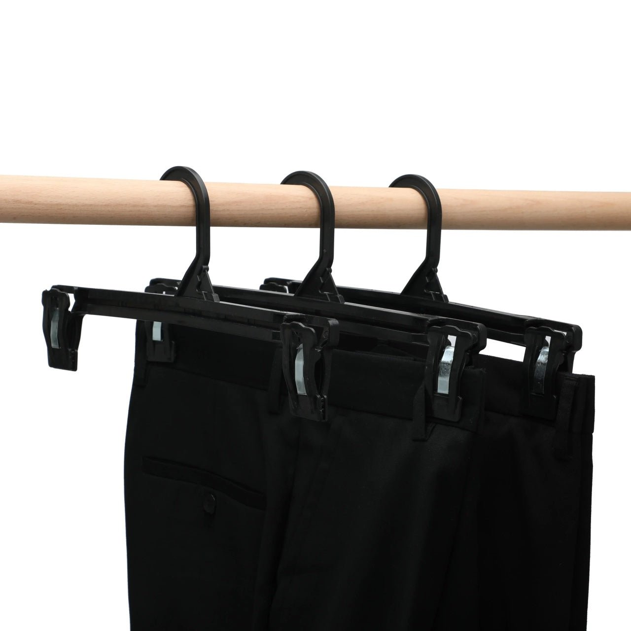 Umeraș pentru fuste din plastic negru cu clipsuri - ideal pentru pantaloni și fuste - HUMERO