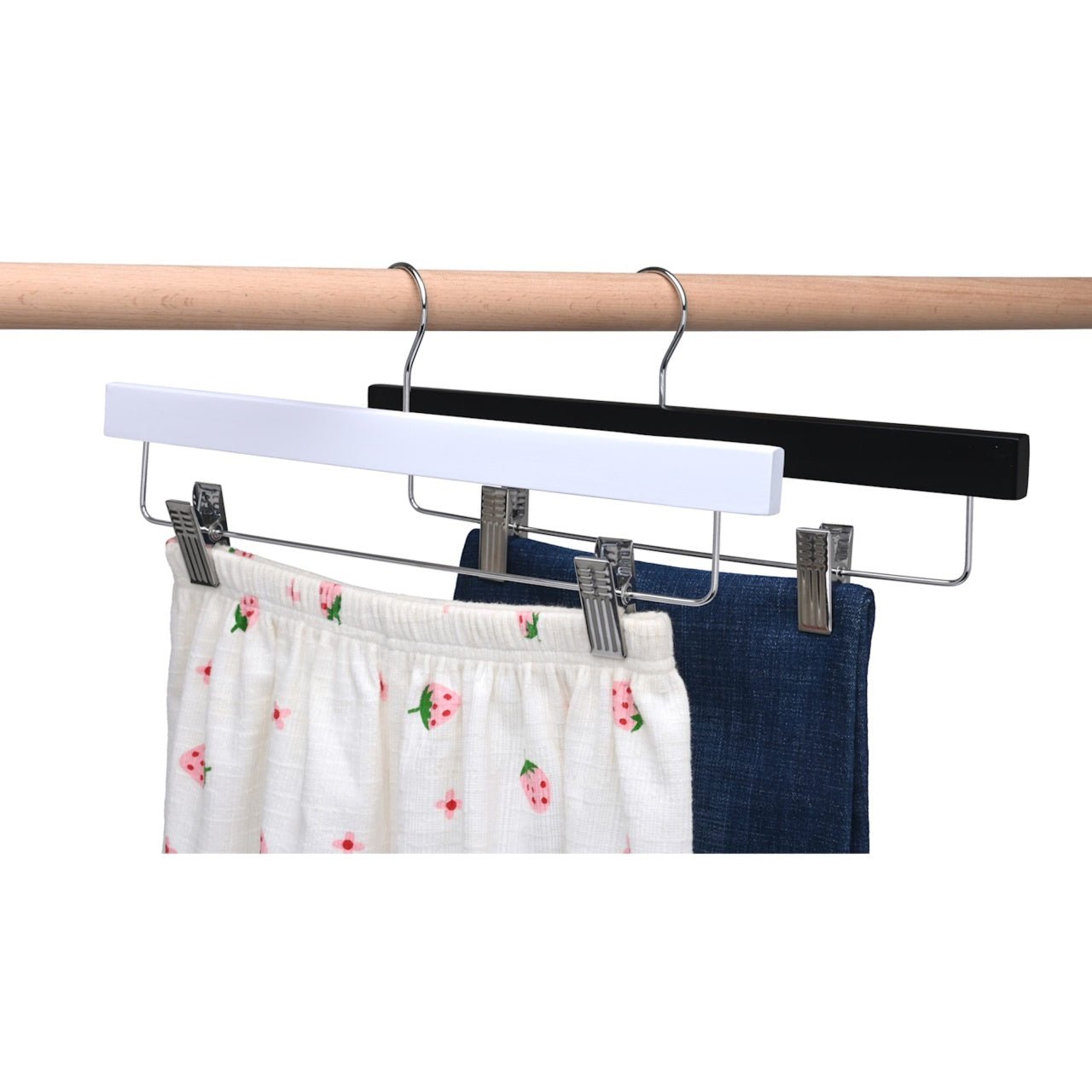 Umeraș pentru pantaloni din lemn negru cu clipsuri metalice - ideal pentru pantaloni și fuste - HUMERO